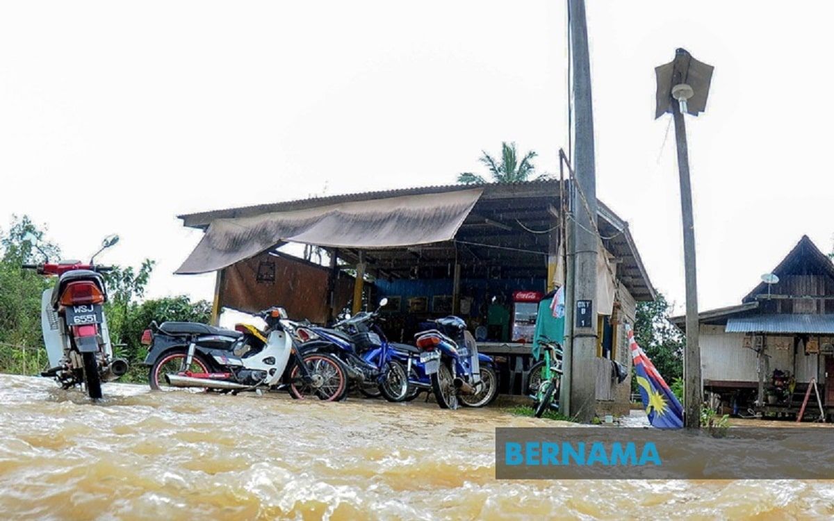 Premis jual makanan dalam banjir boleh dikena tindakan