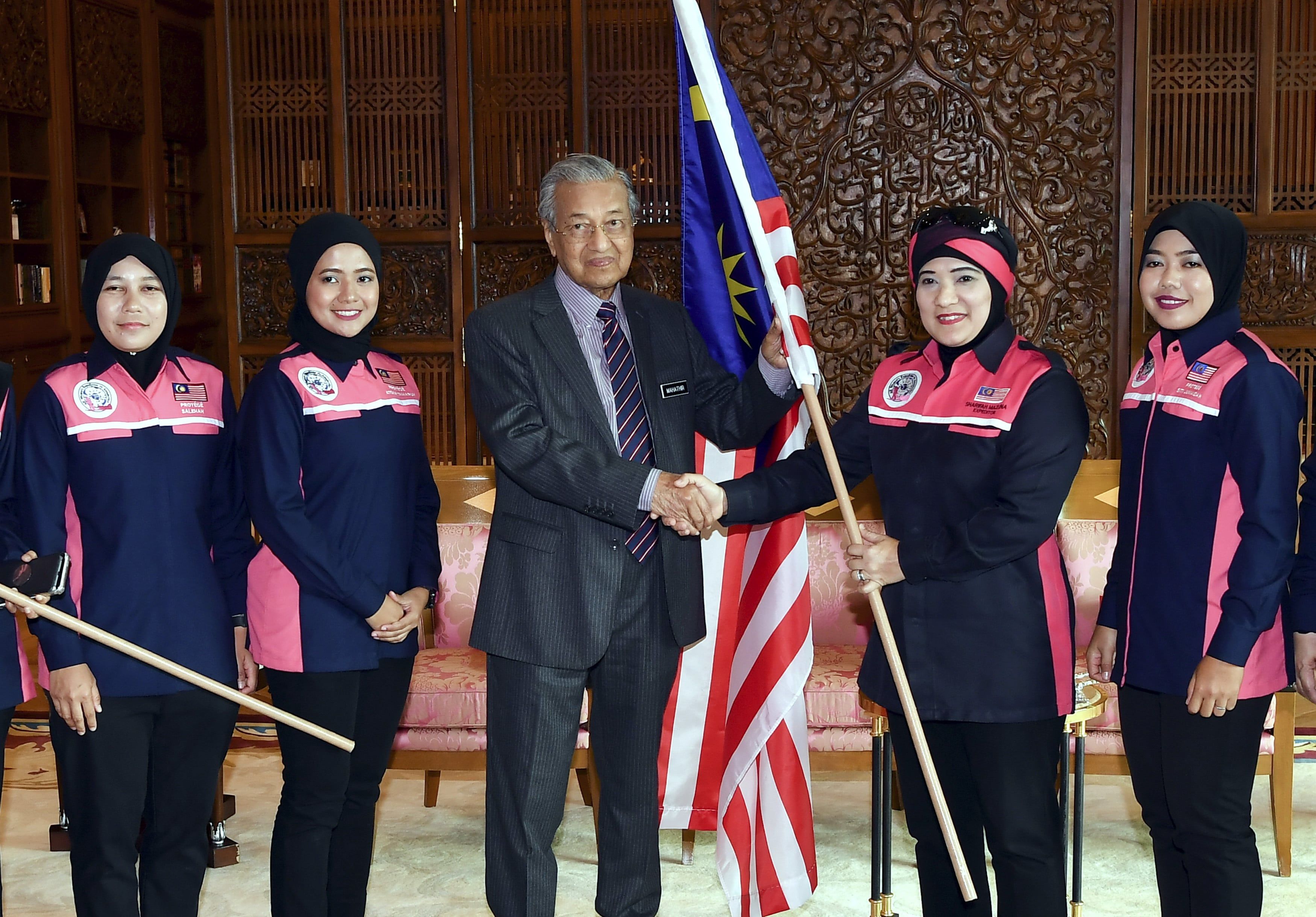 Taufan landa Filipina, PM harap kontinjen Sukan SEA Malaysia tabah