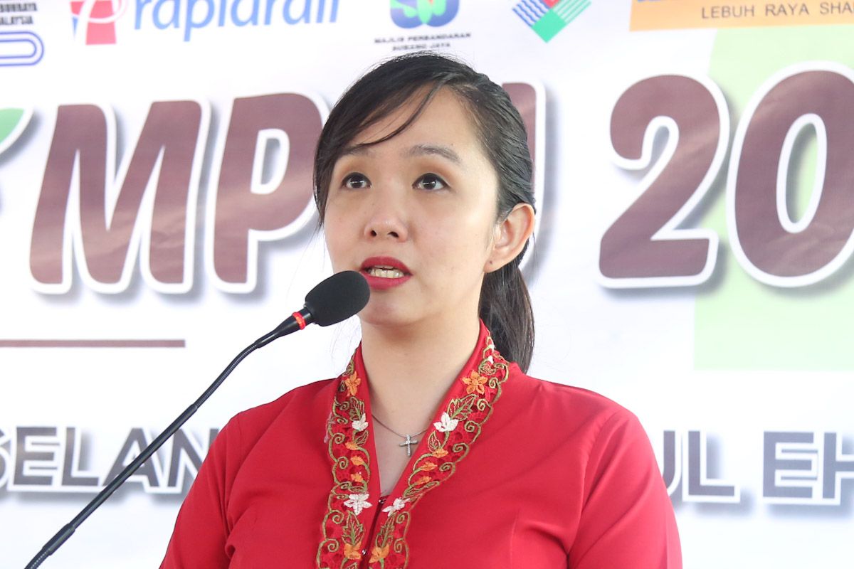 Wakil rakyat seru kekal jarak satu meter, keluar bila perlu