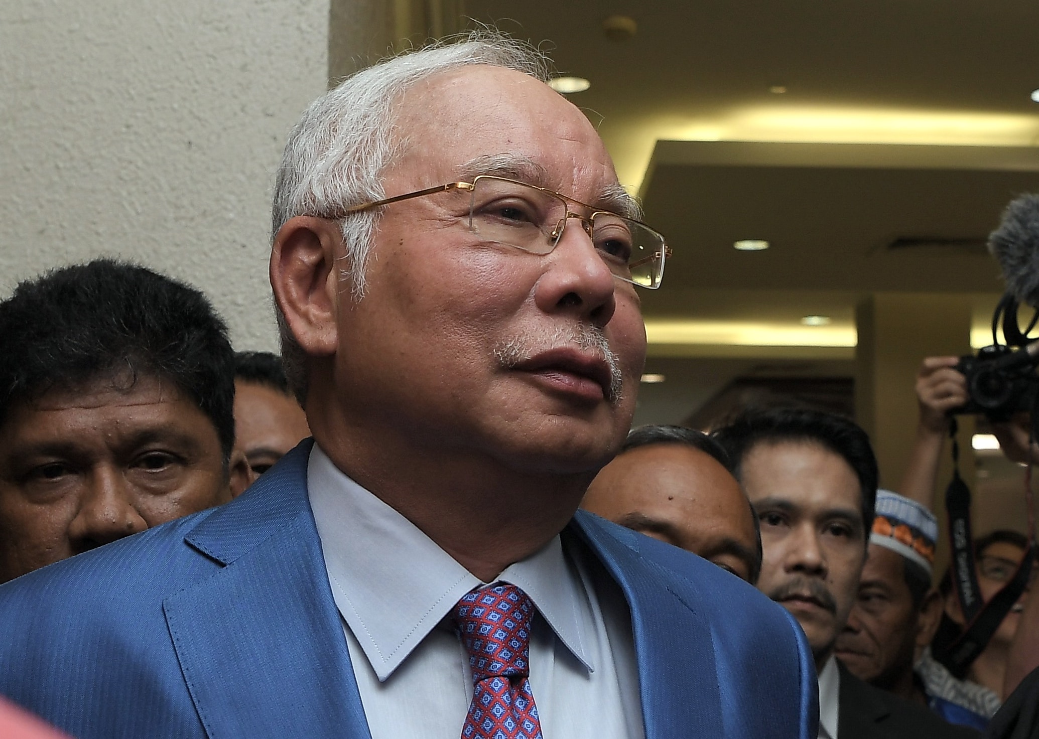 Kes SRC: Najib disoal dakwaan tandatangan palsu