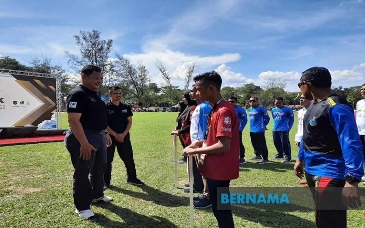 Kejohanan Payung Terjun Antarabangsa dimasukkan dalam program Hari Polis