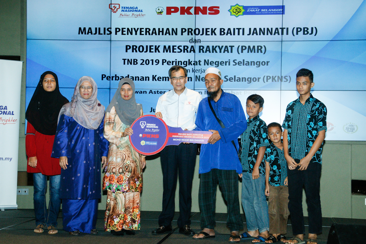 PKNS, TNB bantu asnaf Selangor