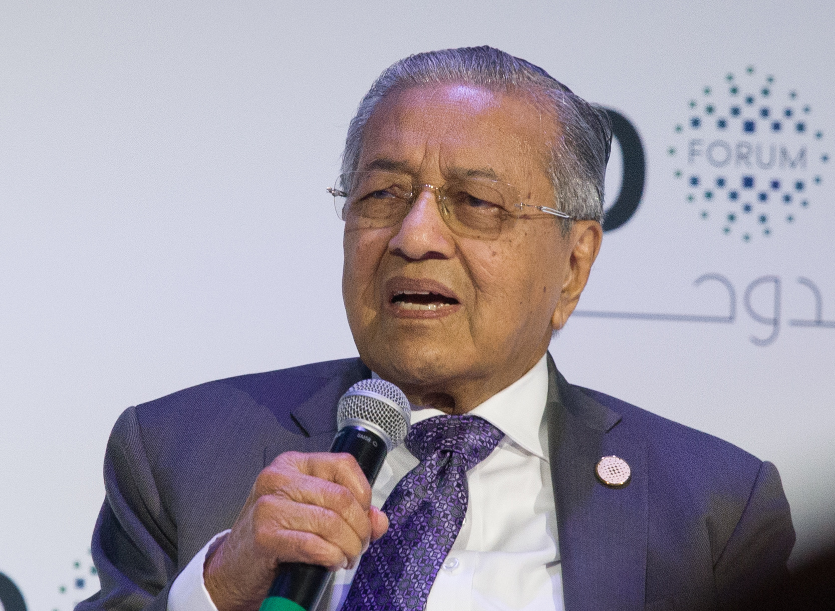 Tun M nasihat berniaga di rumah, guna e-panggilan