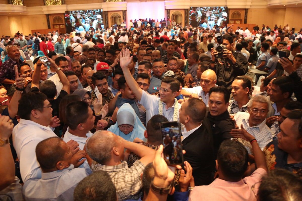 KEADILAN perjuangan rakyat, bukan individu atau keluarga