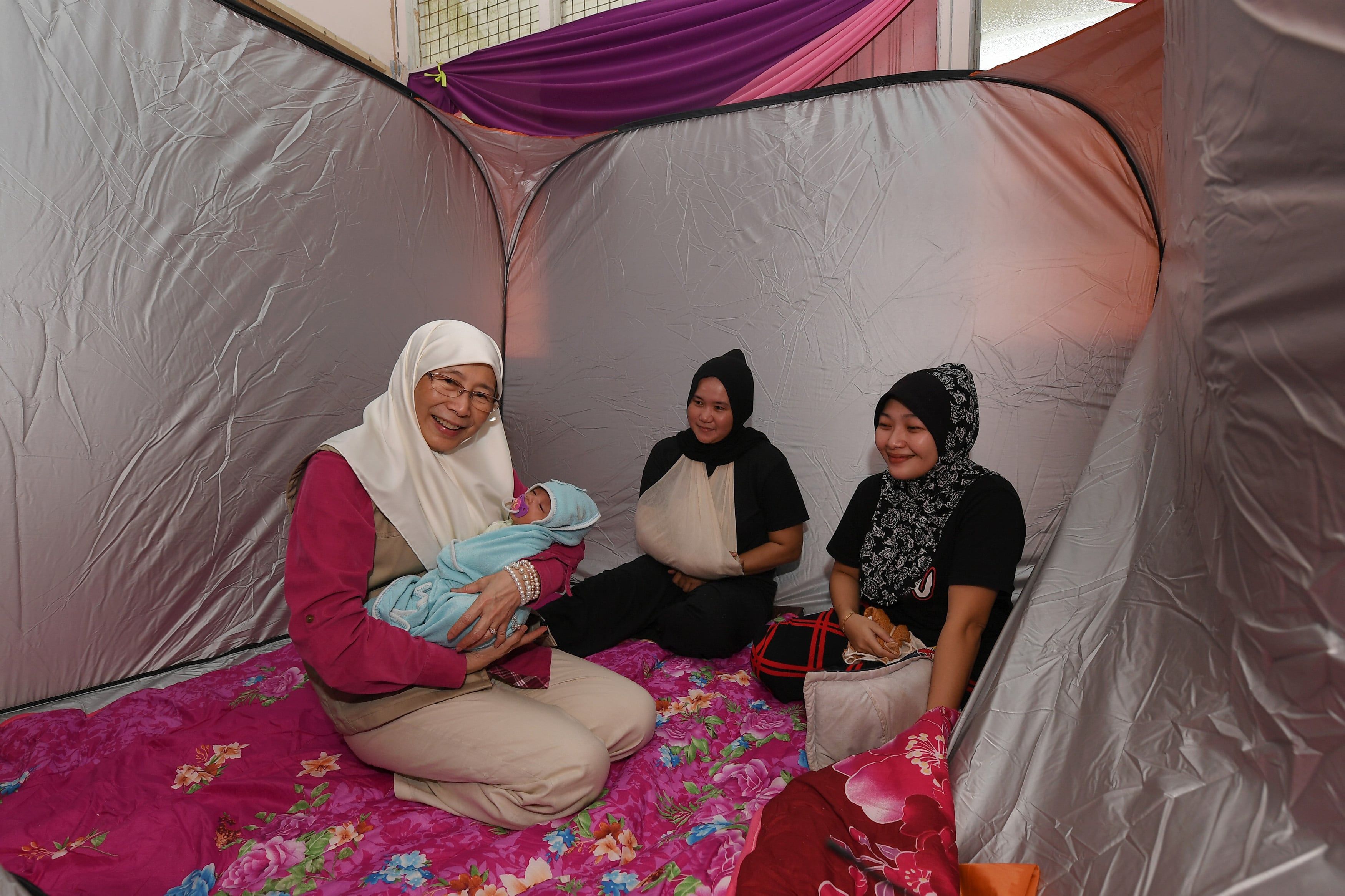 Kerajaan timbang bina tebatan banjir di Kelantan, Terengganu