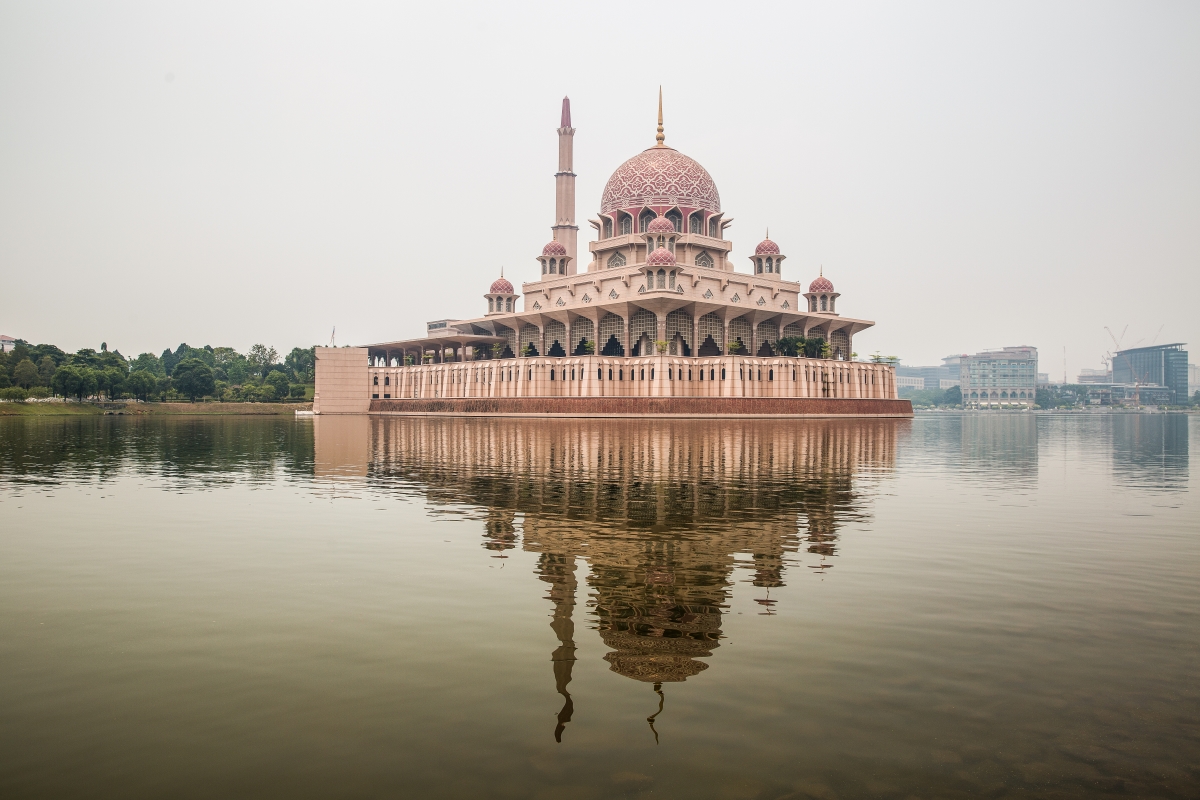 Free bus service for Malaysians in Putrajaya starting Nov 1