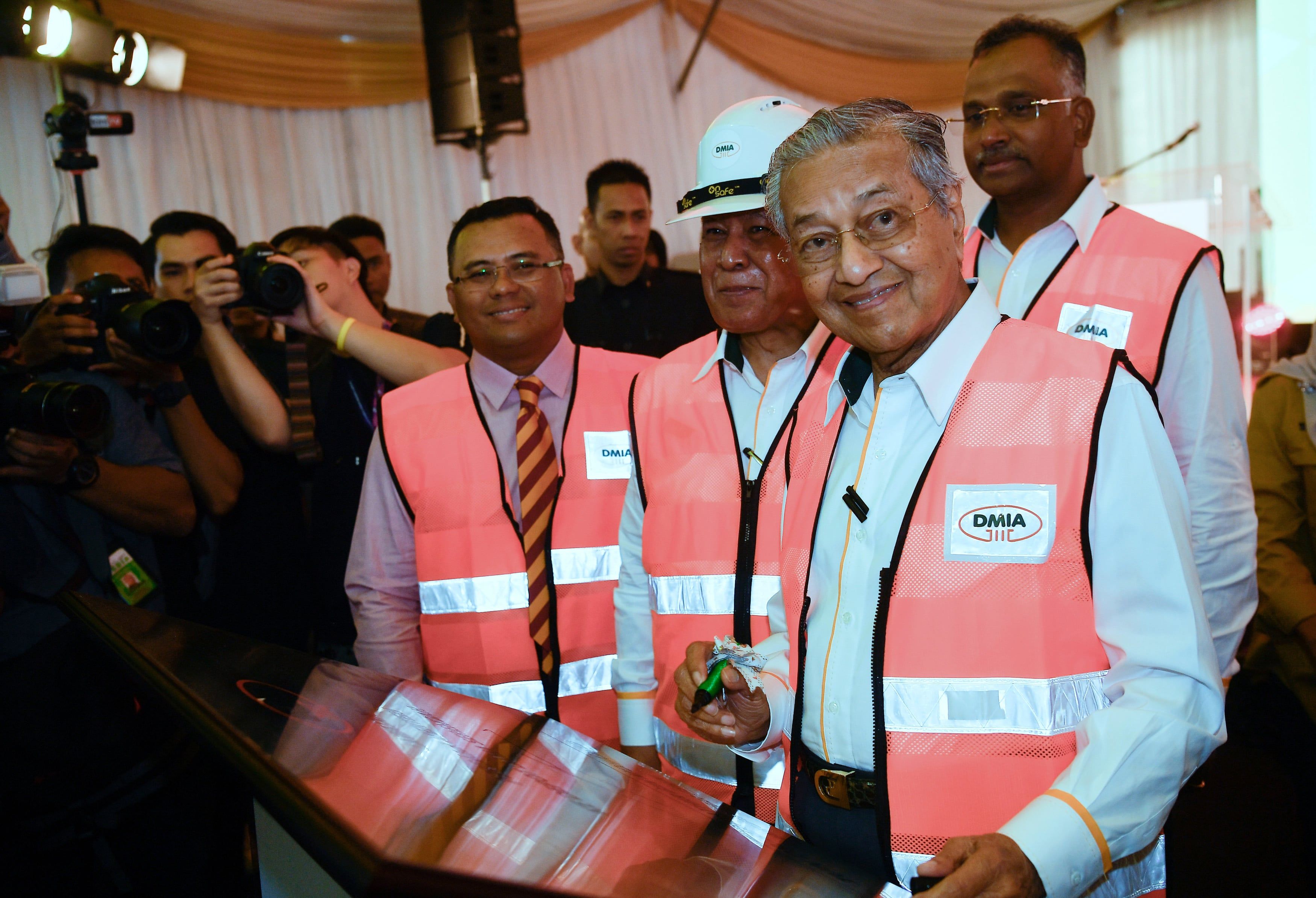 PM masuk pejabat Kementerian Pendidikan secepat mungkin