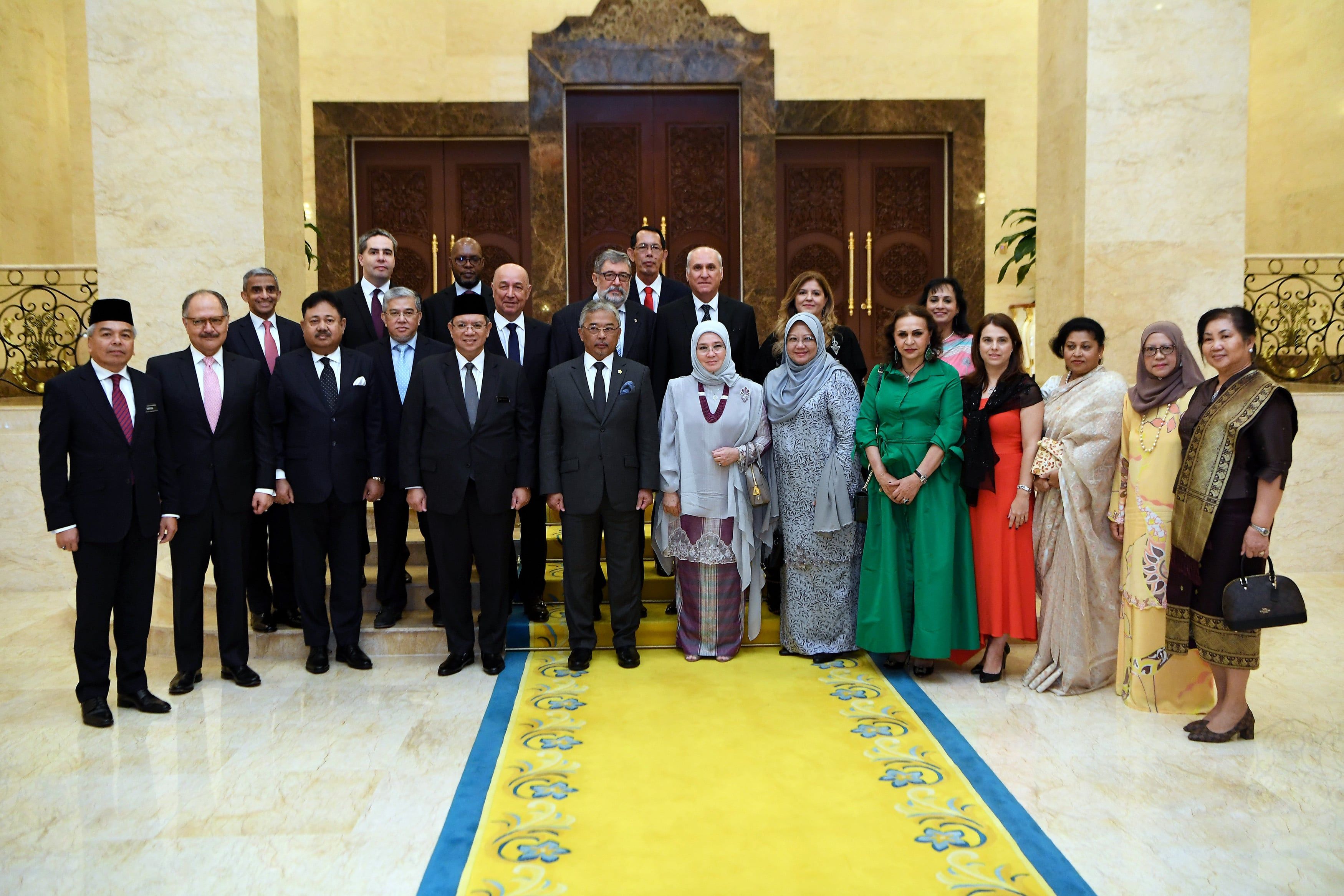 Majlis Santapan Diraja bersama perwakilan asing erat hubungan dua hala