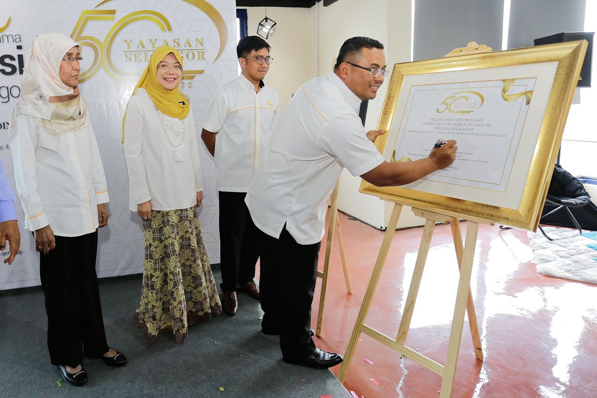 சிலாங்கூர் மேம்பாடடைய மக்கள் மாறுவது அவசியம்! - மந்திரி பெசார்