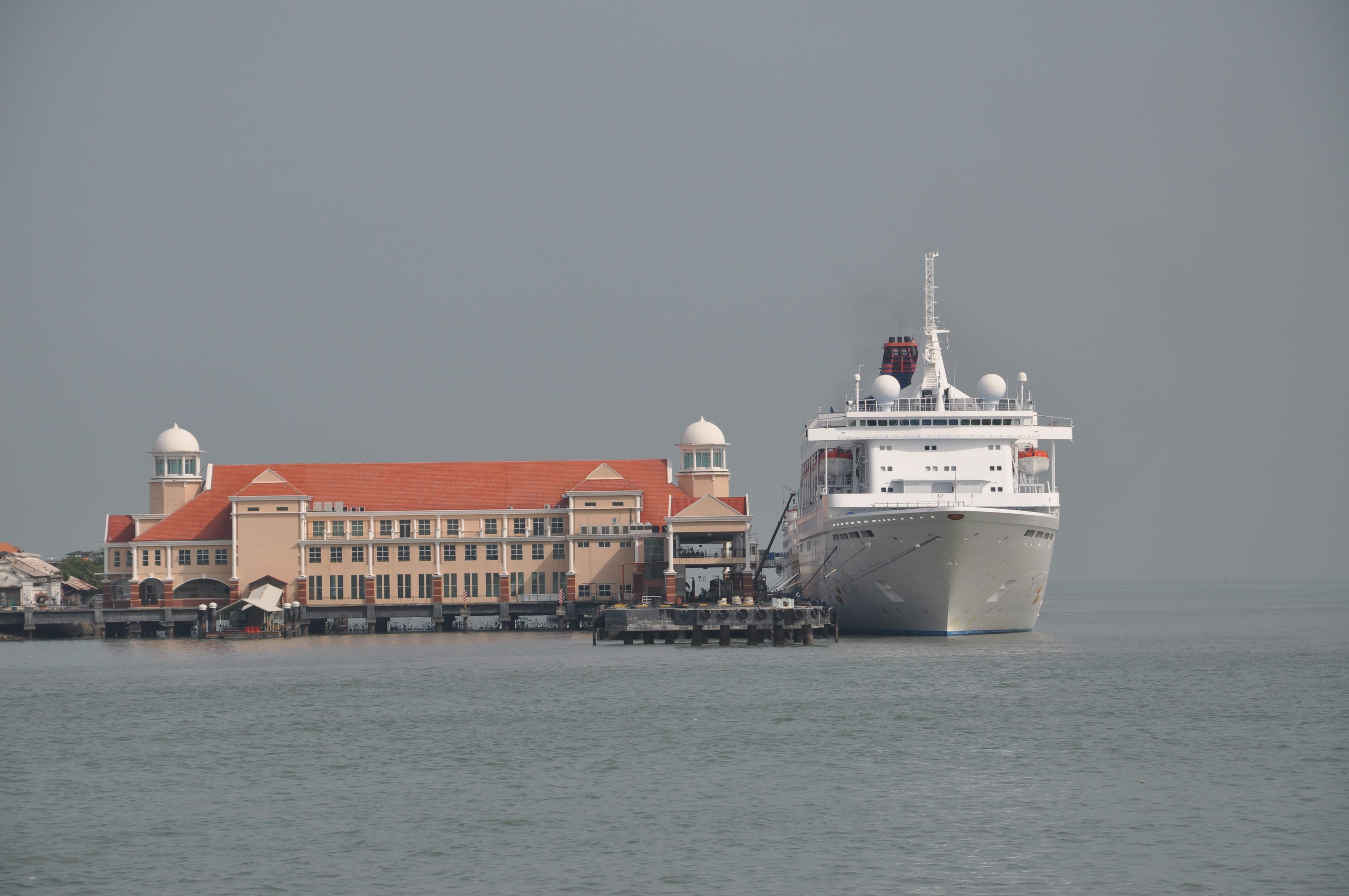 1,209 warga China masuk ke Pulau Pinang bebas koronavirus