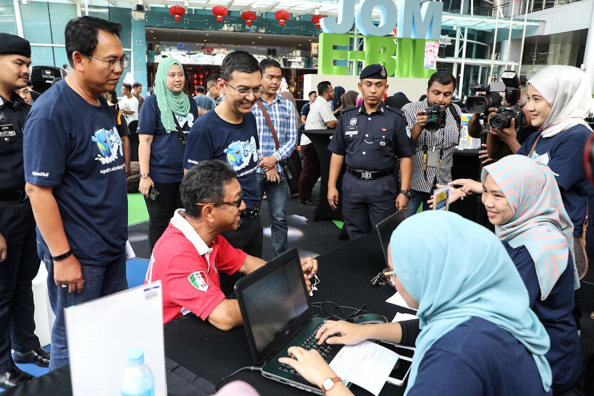 Selebriti, warga maya puji inisiatif e-Bil Air Selangor