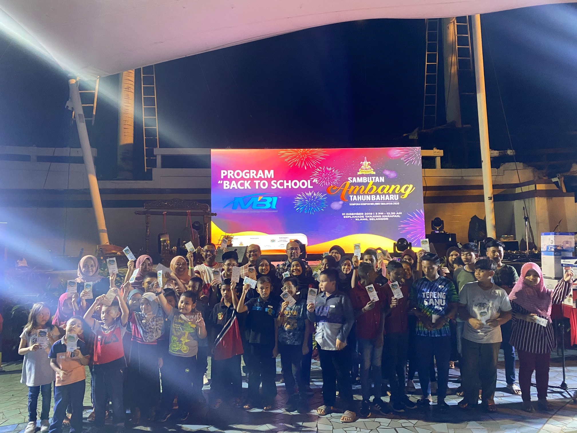 Bantu peniaga di Pantai Tanjung Harapan dapat lesen sah