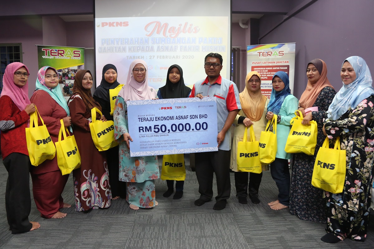 PKNS sumbang RM50,000 bantu usahawan asnaf