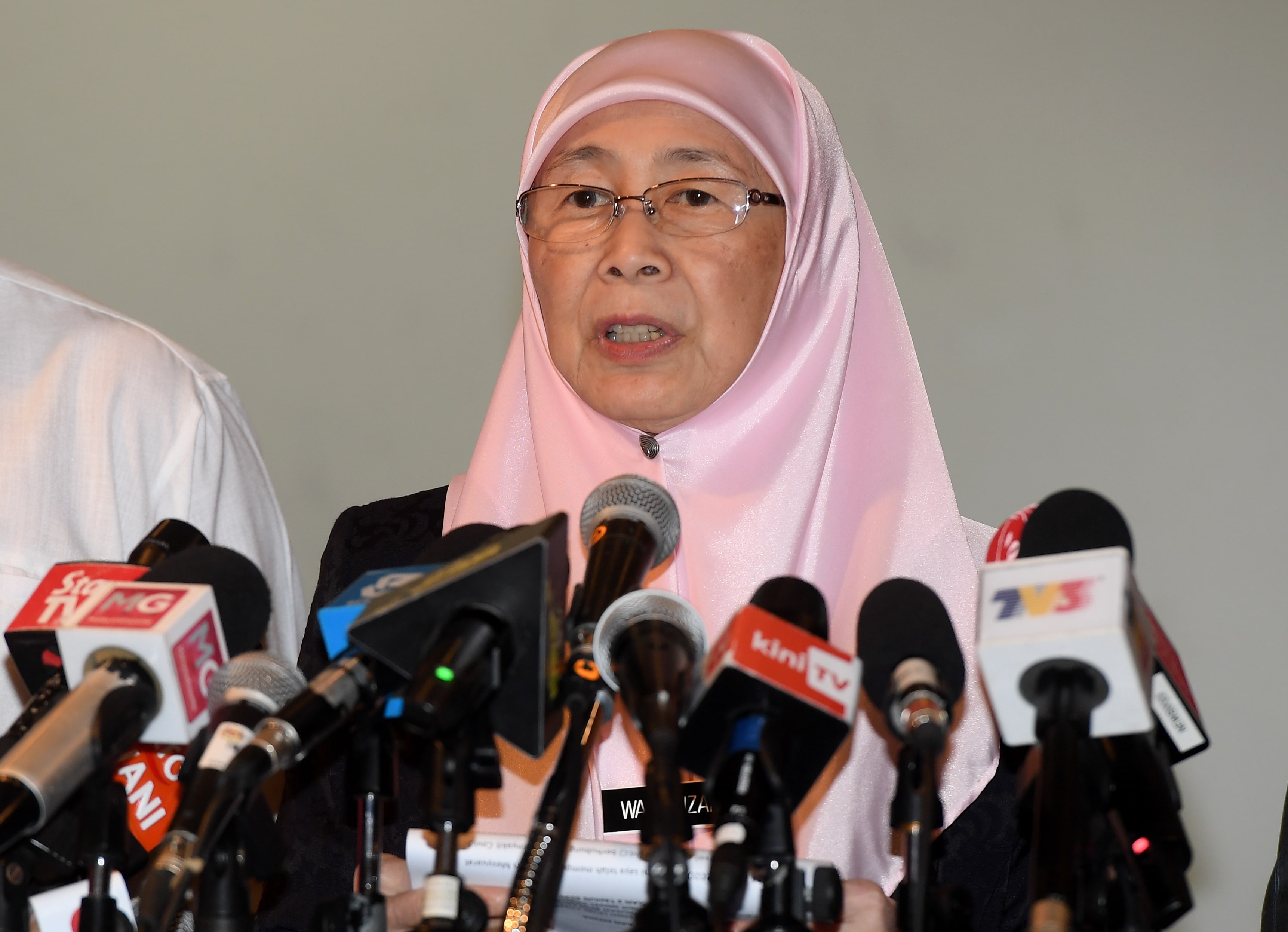 Wan Azizah: Segera benar sidang Parlimen, bahas isu rakyat