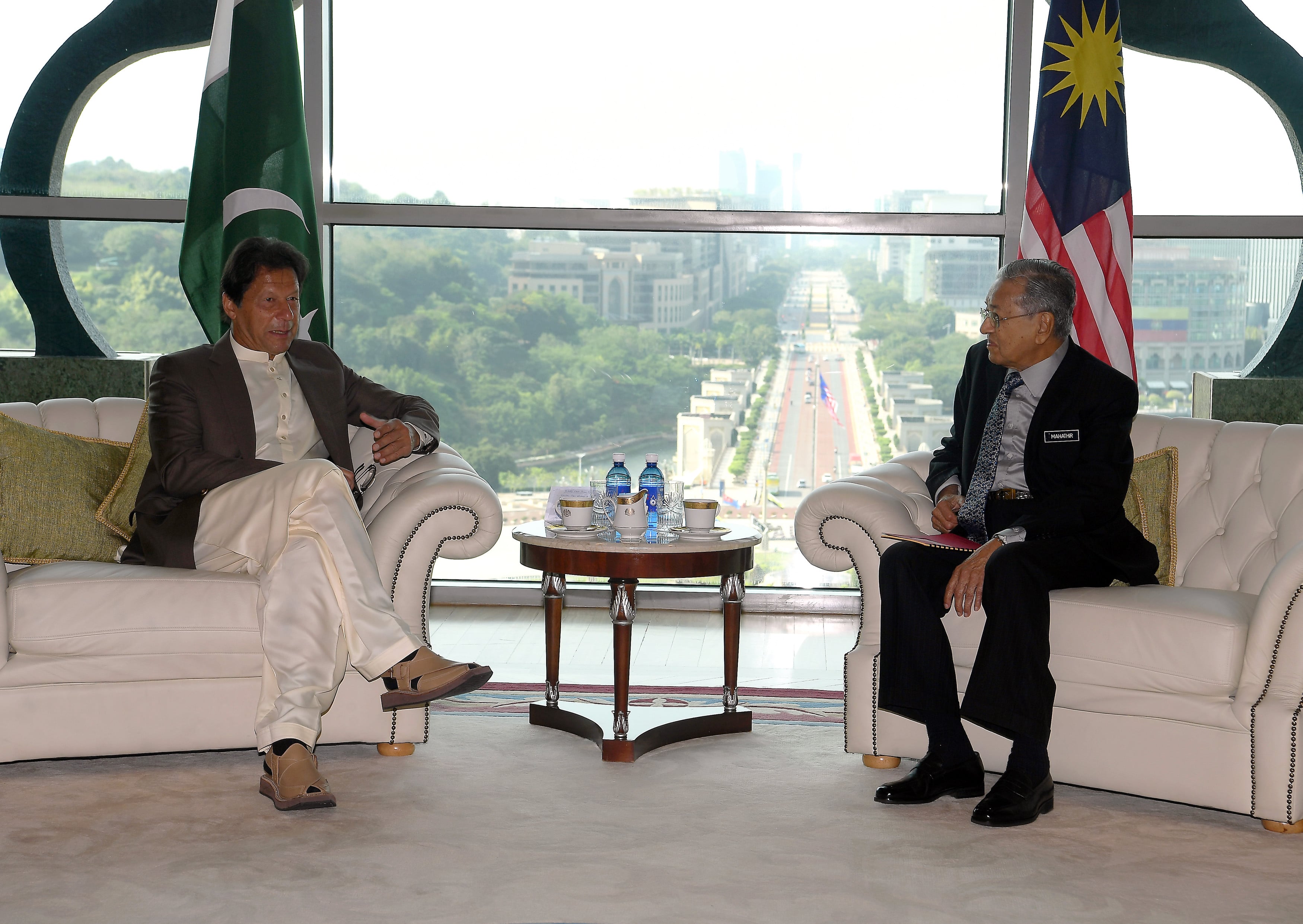 Dr Mahathir, Imran Khan bertemu di Putrajaya