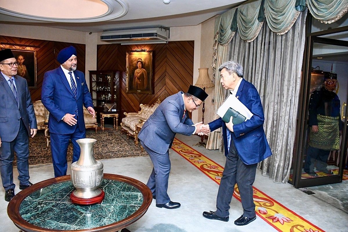 Sultan Selangor puas hati komitmen Kerajaan Negeri