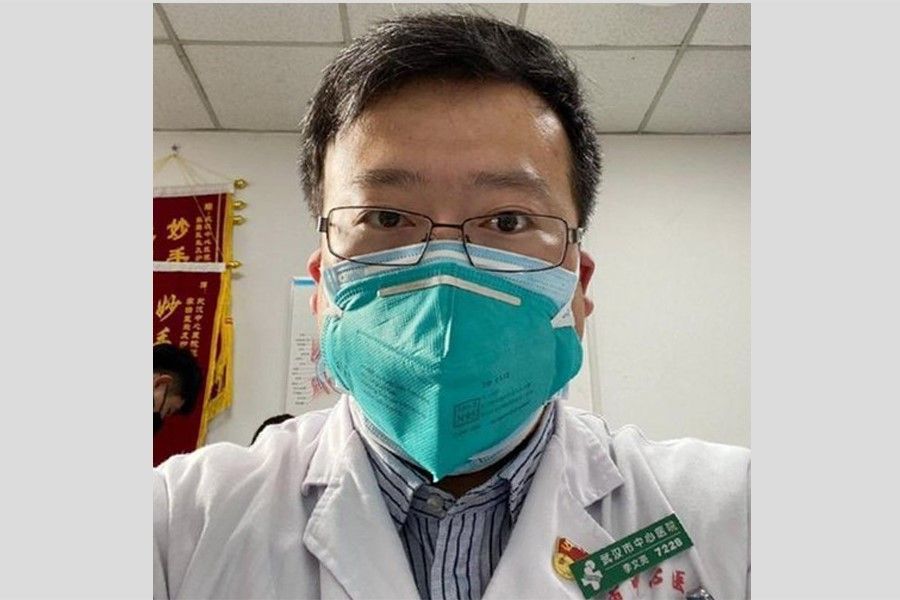 Chinese doctor who raised alarm over coronavirus dies