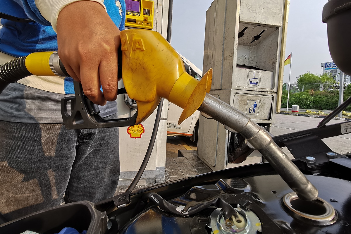 Non-citizen vehicles forbidden from enjoying RON95 subsidy