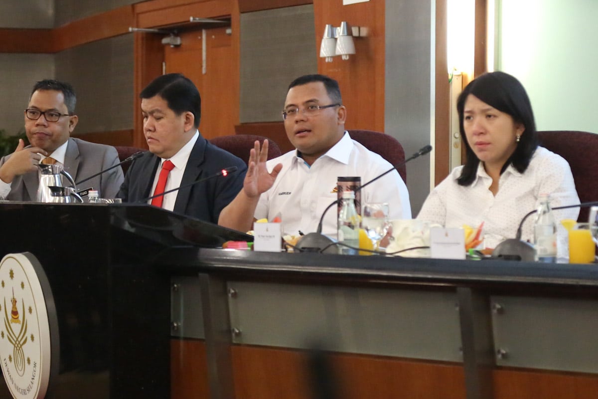 Kerjasama MESTECC-Selangor atasi pembakaran terbuka di Johan Setia
