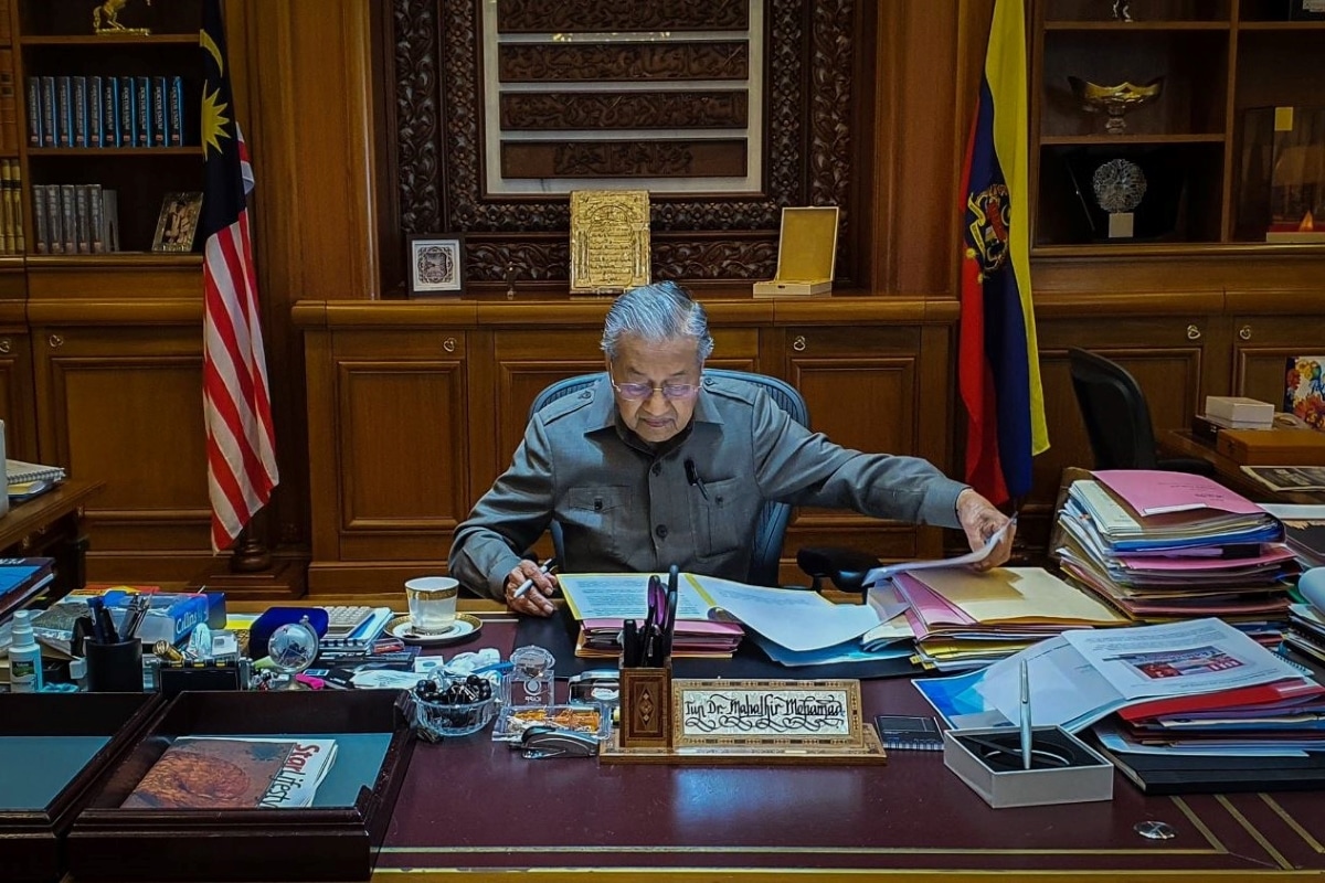 Interim PM serves as country’s administrator, says chief secretary
