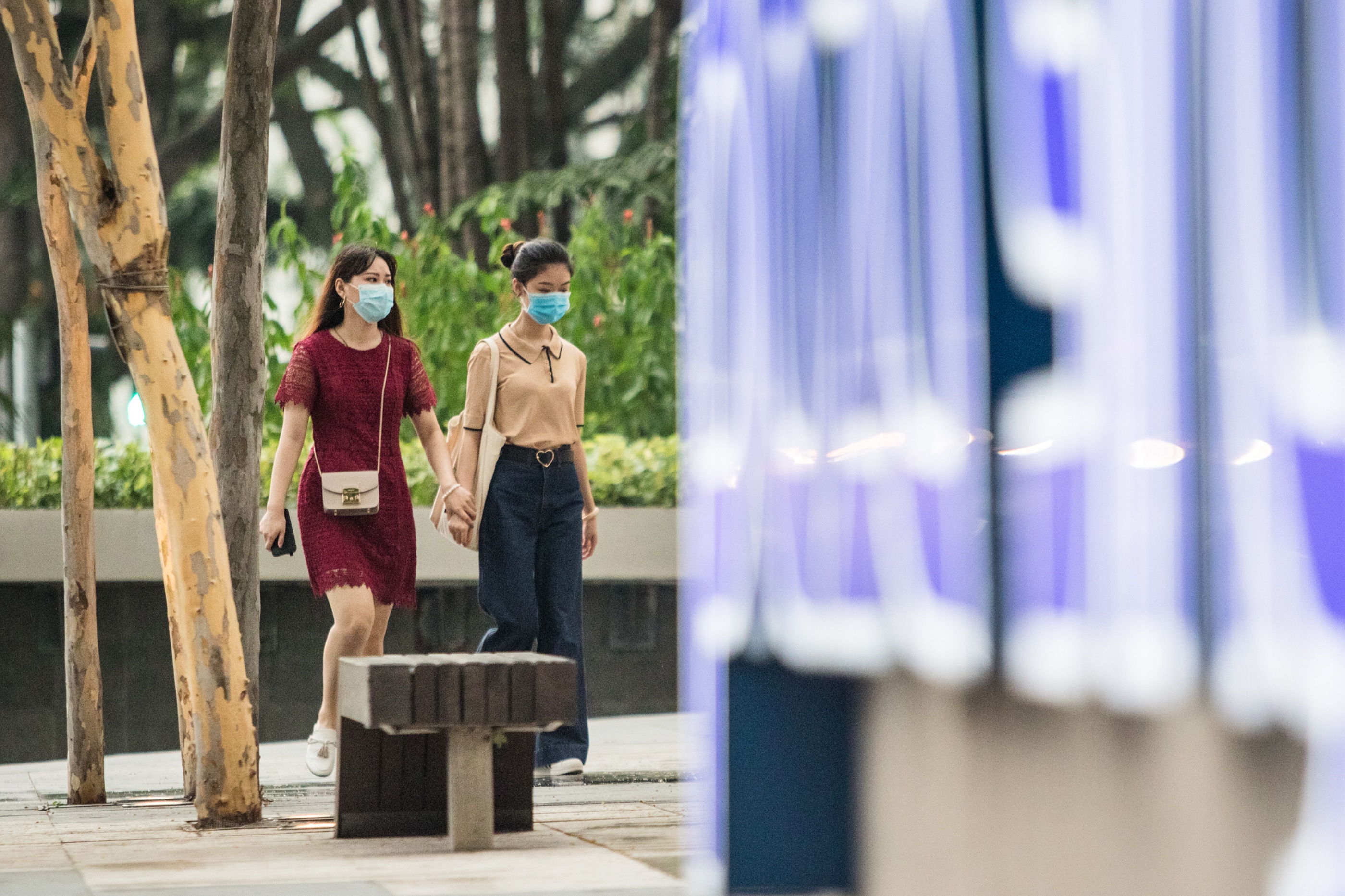Larangan ke Singapura, Thailand termasuk pekerja