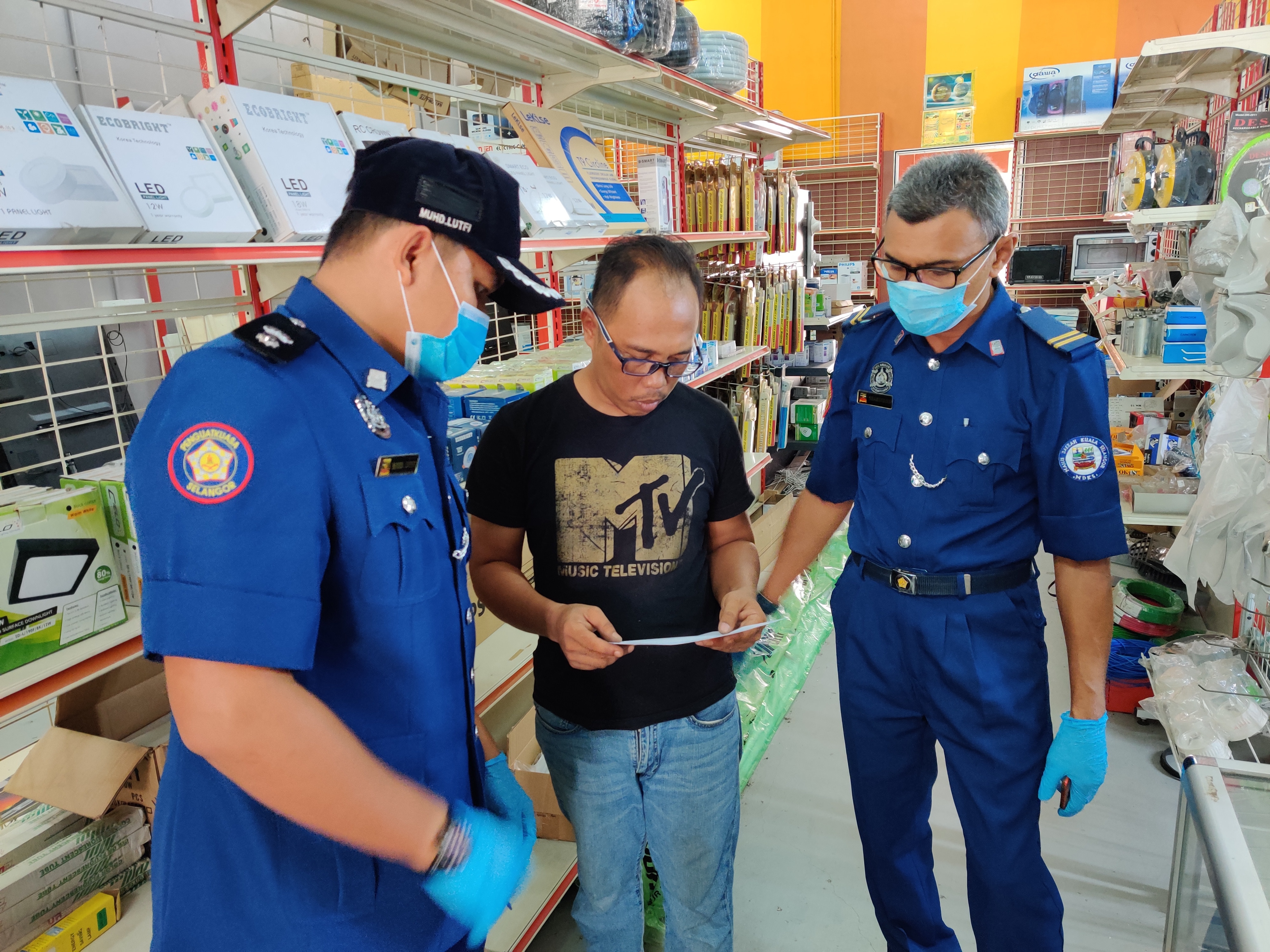 Covid-19: MDKS pantau premis, arah penjaja tutup