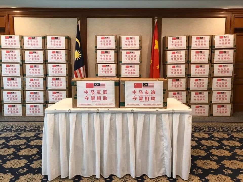 China sumbang 100,000 penutup mulut tiga lapis