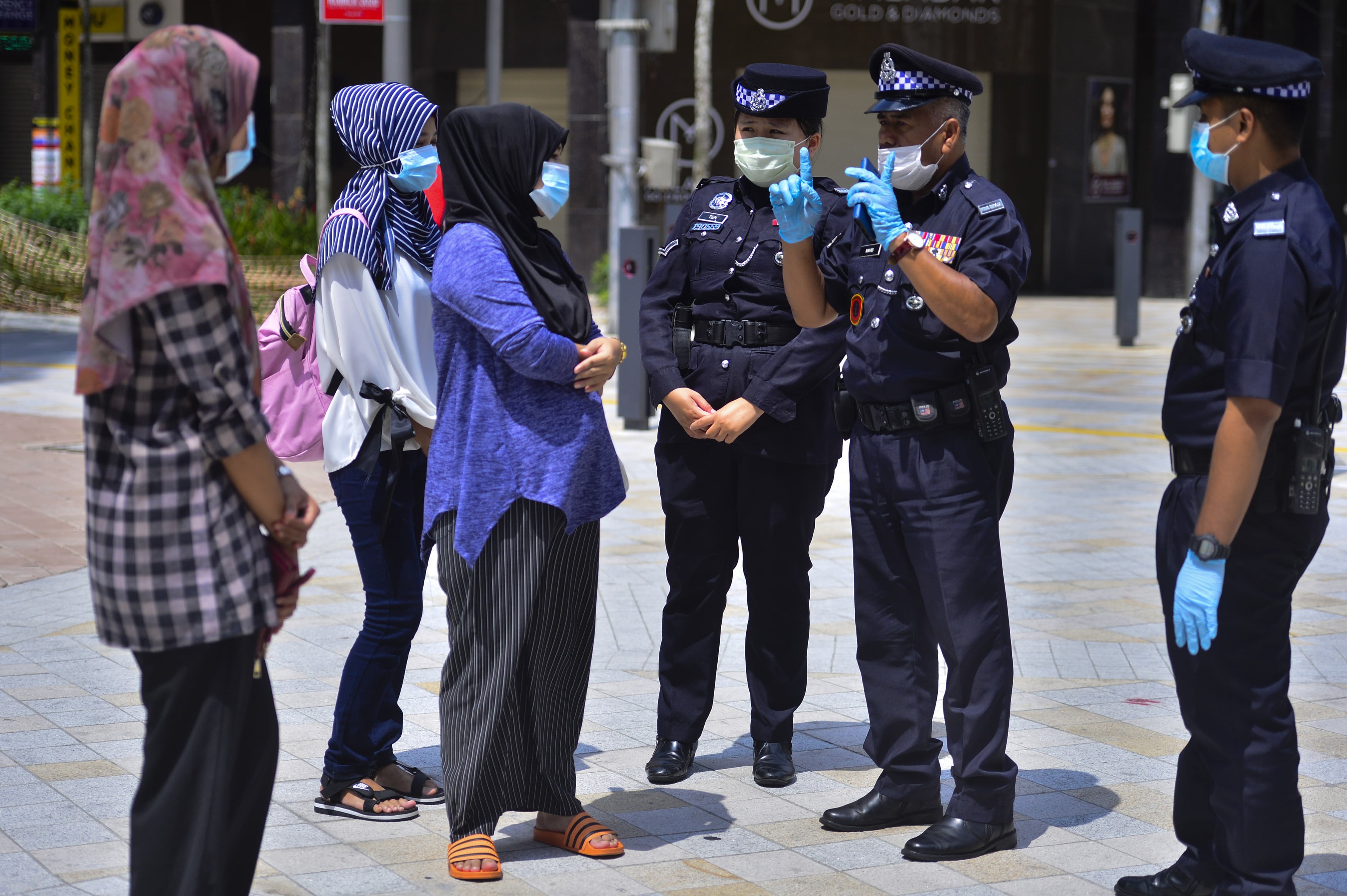 Polis tahan 231 individu ingkar arahan PKP - Ismail Sabri