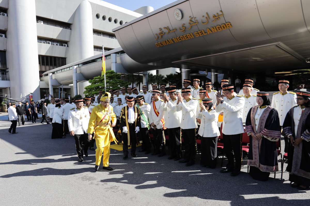 Do not disrupt political stability, Selangor Sultan tells state reps