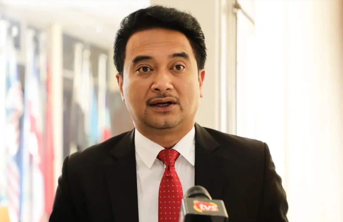 49 roads leading to Port Klang to be fixed in 6 months