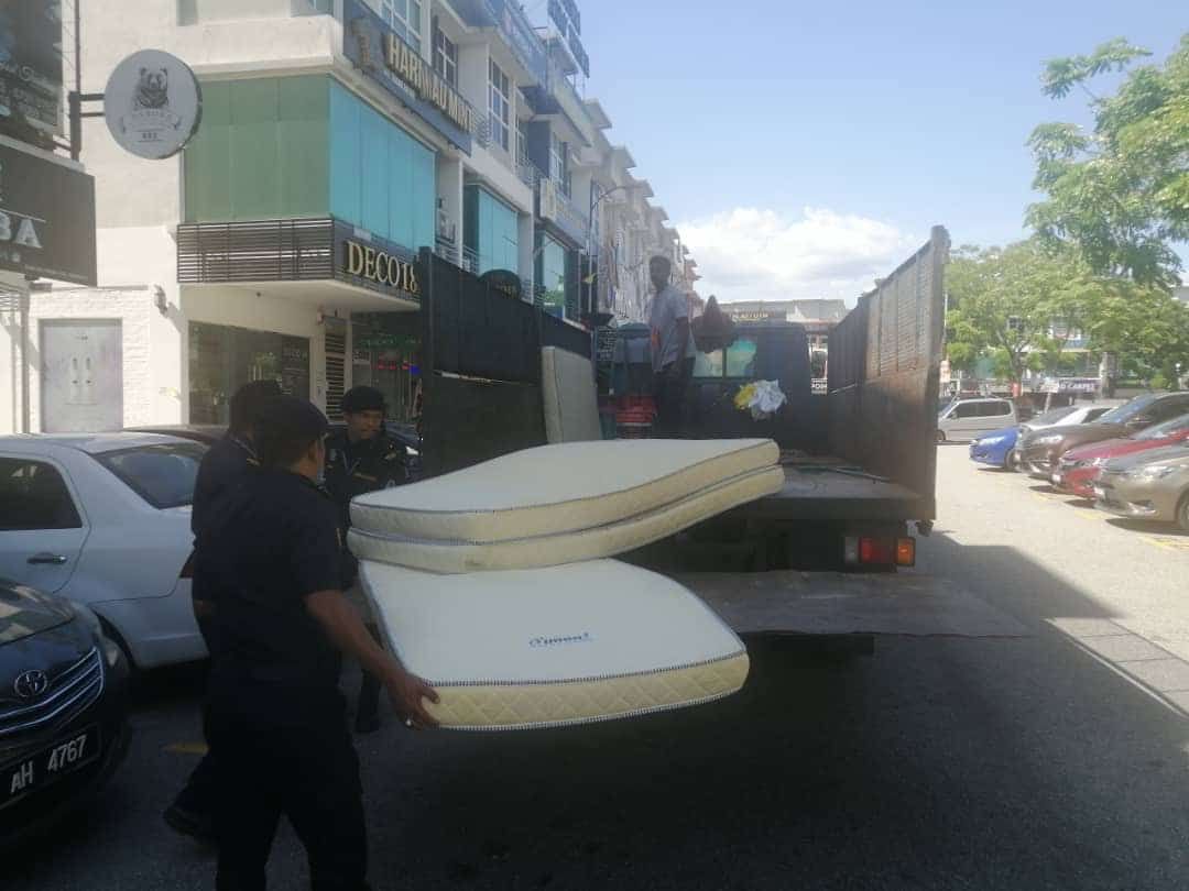 MPS serbu dua rumah urut tanpa lesen, sita 15 tilam