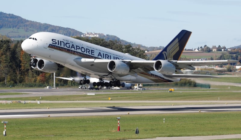 SIA successfully raises S$500 mln (RM1.52 bln) via private placement of new 10-year bonds