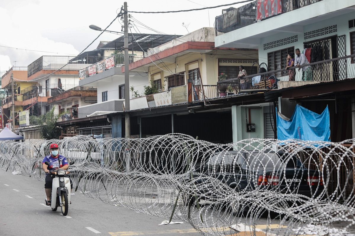 先开放经济领域 逐步恢复社交及教育