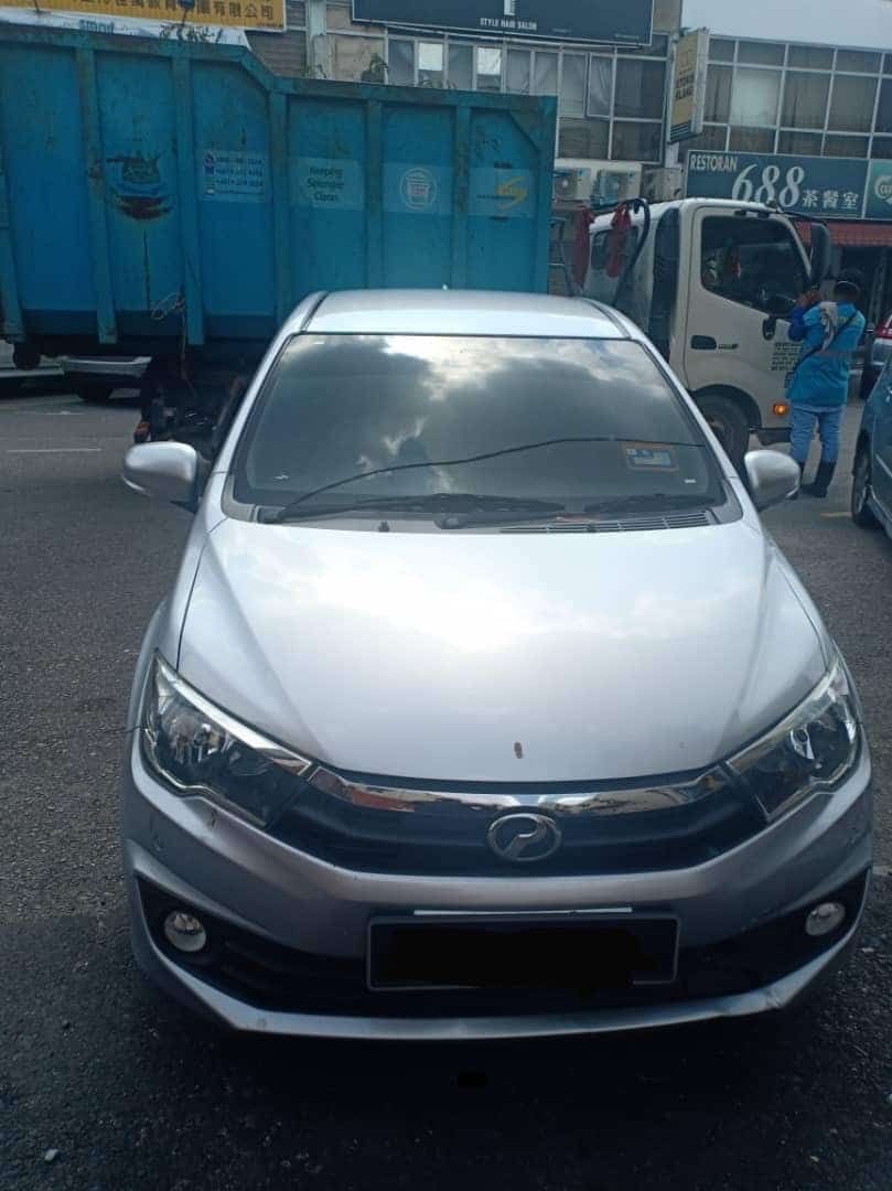 Kerja kutip sampah terganggu, MPK tunda kereta halang lalu lintas