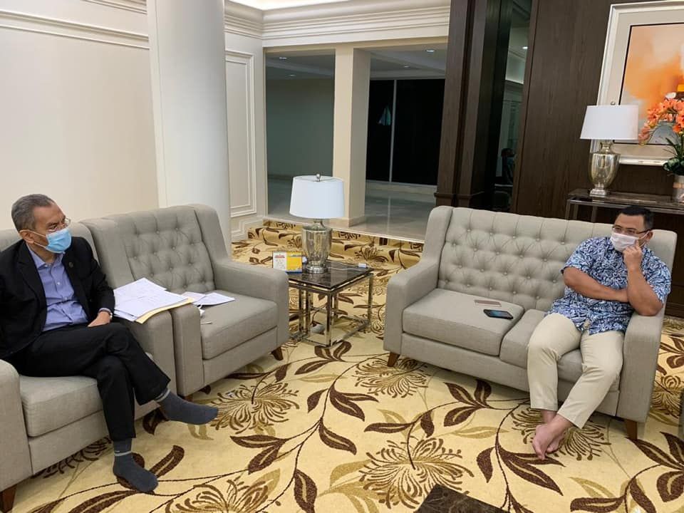 Selangor Covid-19 task force uses semi-log plotting to determine flattening of curve