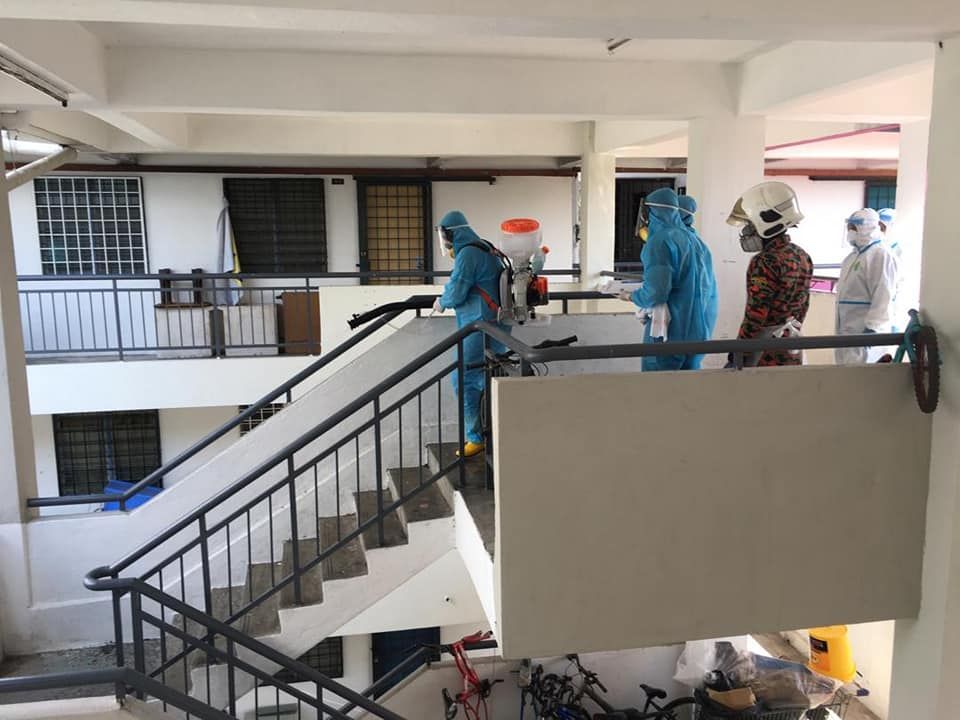 Covid-19: Bomba buat sanitasi awam di Pangsapuri Tun Teja Fasa 2