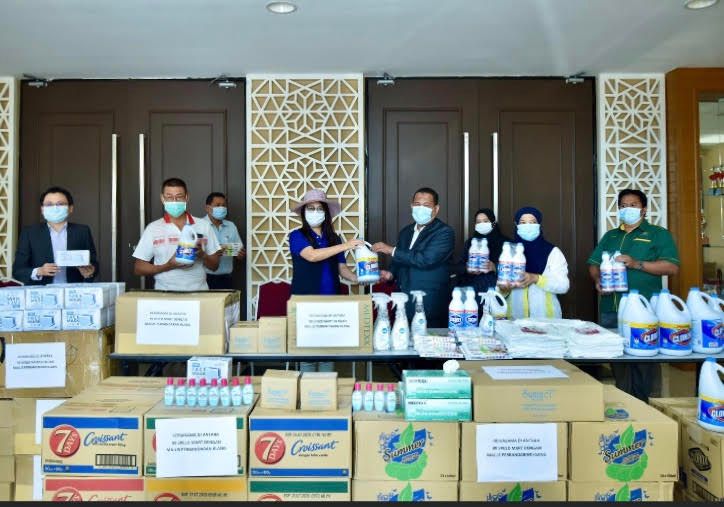 巴生市会接领抗疫品和食品