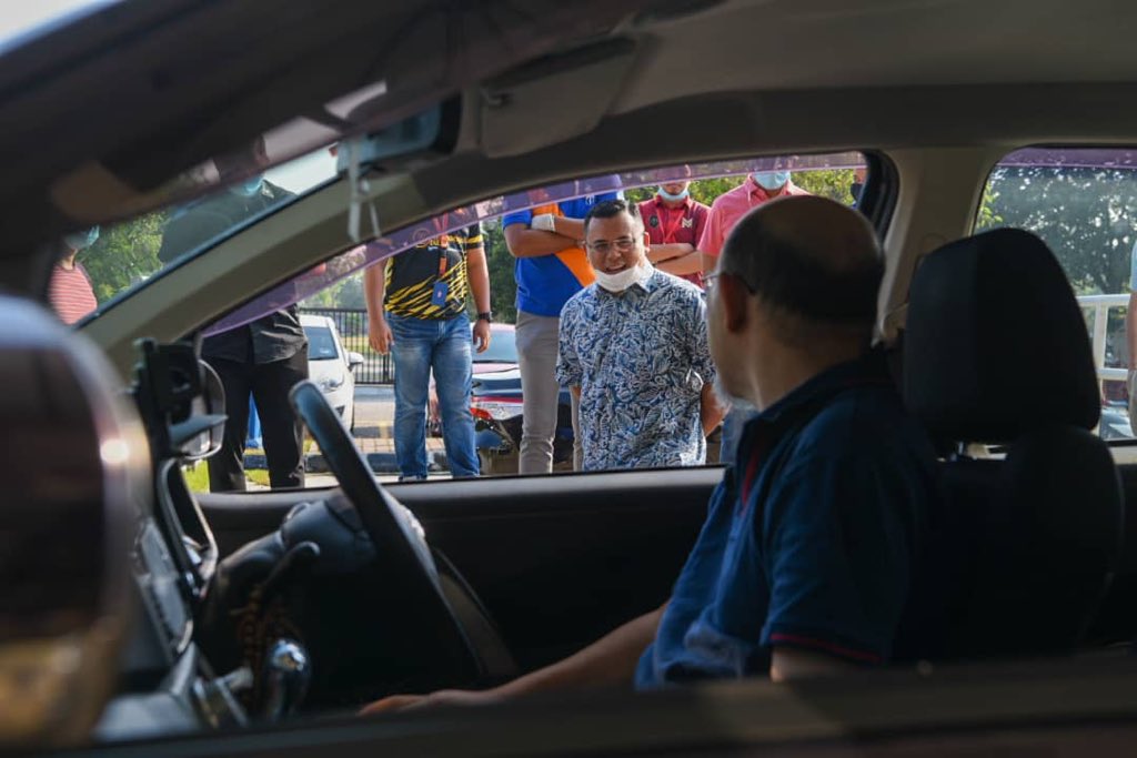 MB tinjau operasi saringan Covid-19 pandu lalu percuma