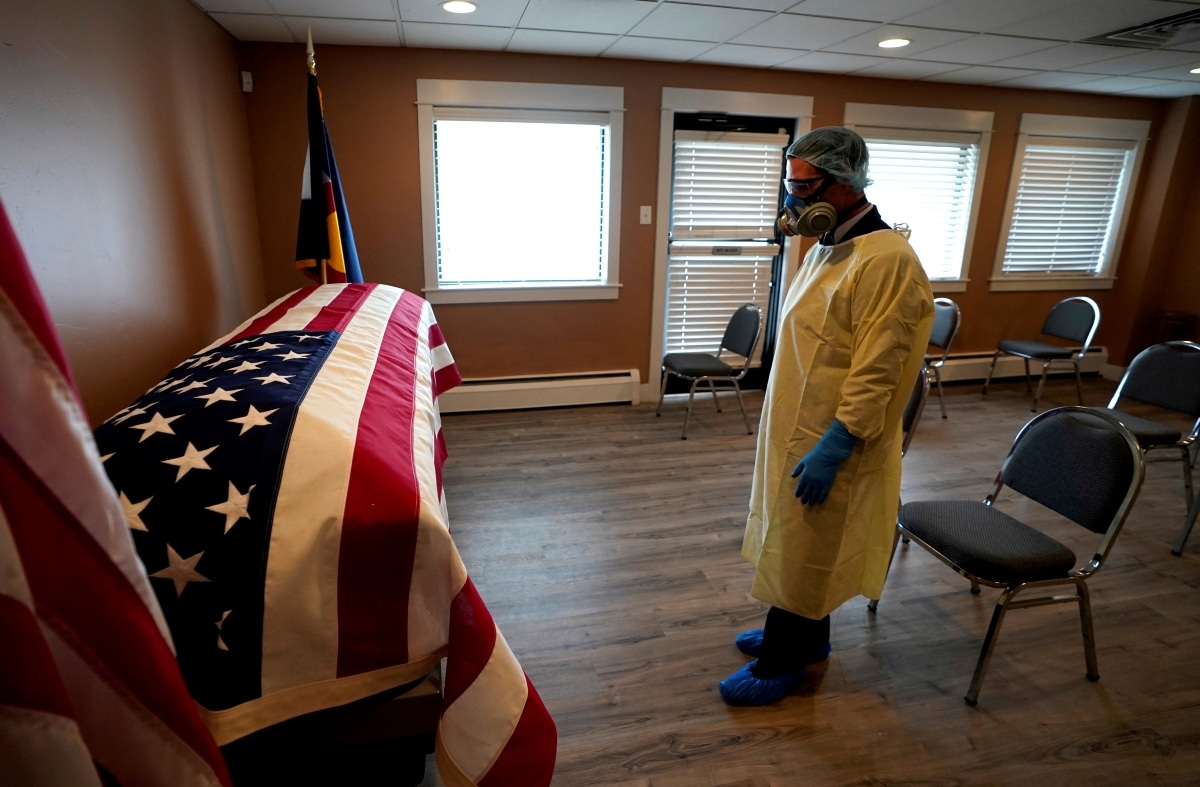 Global coronavirus death toll surpasses 250,000
