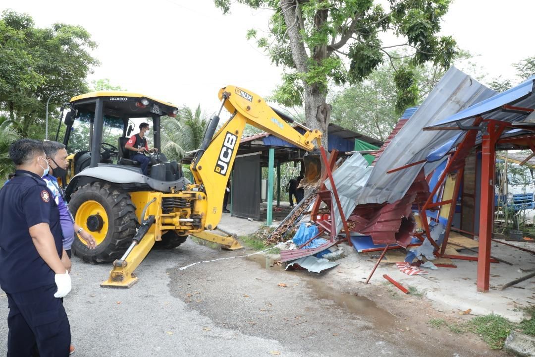 Jadi tempat kumpul, MBSA roboh struktur binaan tanpa kebenaran