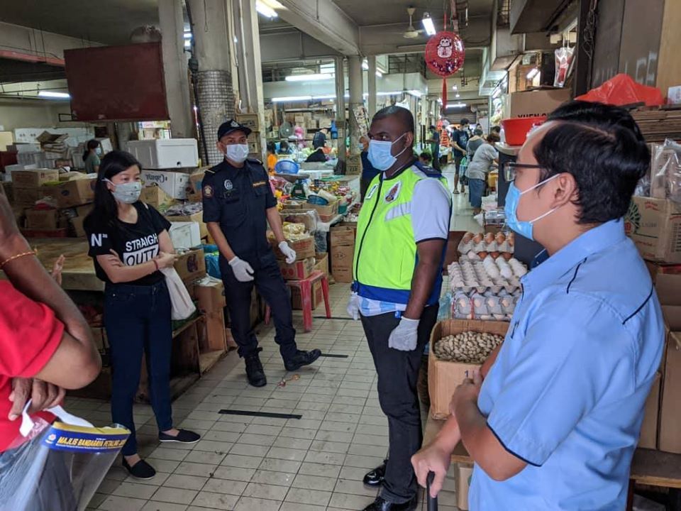 சீ பார்க் காலைச் சந்தை தற்காலிகமாக மூடப்படும்; கிருமி நாசினி தெளிக்கப்படவிருக்கிறது