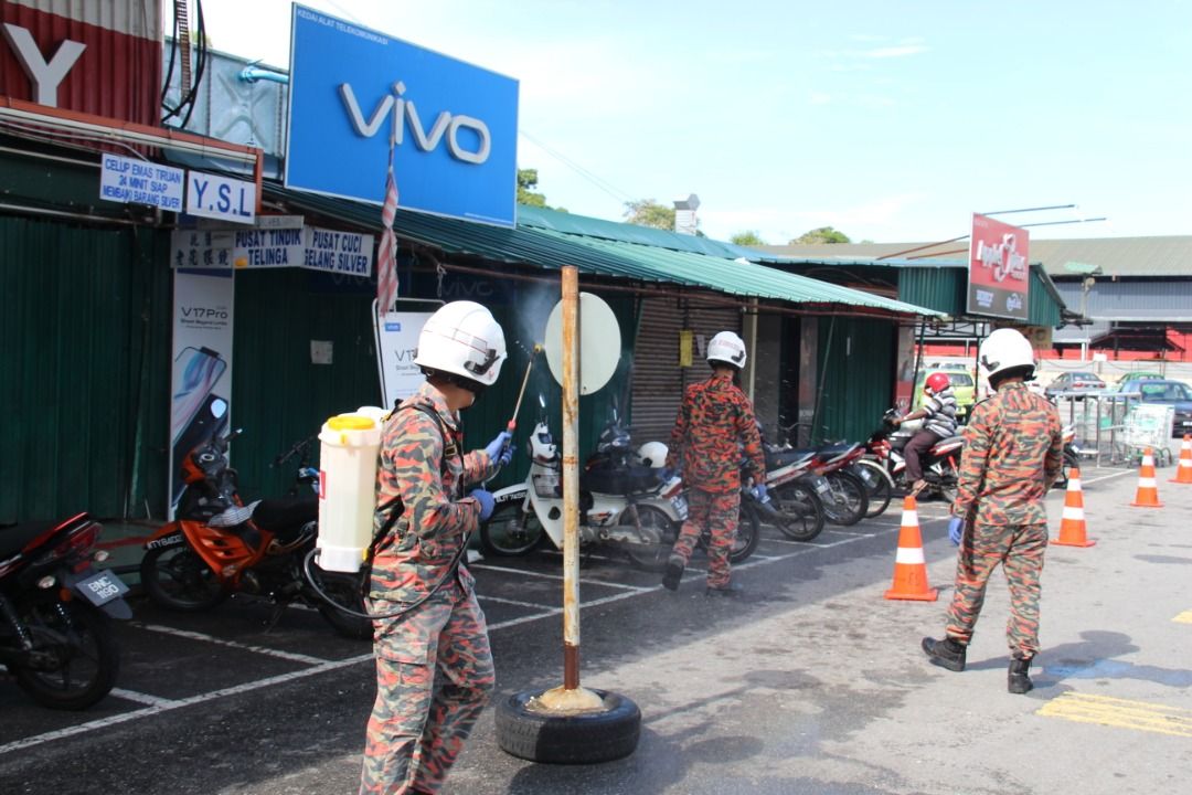 瓜冷市会促民众配合消毒工作