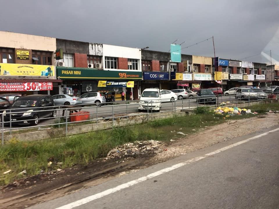 3 அங்காடி, 5 உணவுக் கடைக்காரர்களுக்கு எச்சரிக்கை அறிக்கை! - எம்பிகே வழங்கியது