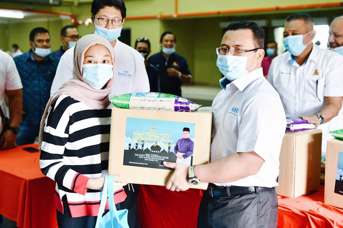 State govt, MBI Hari Raya aid eases hardships during MCO