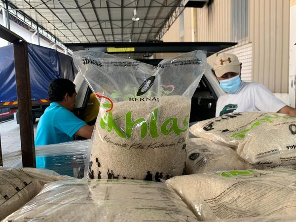 Bernas channels aid to children in need — Yide