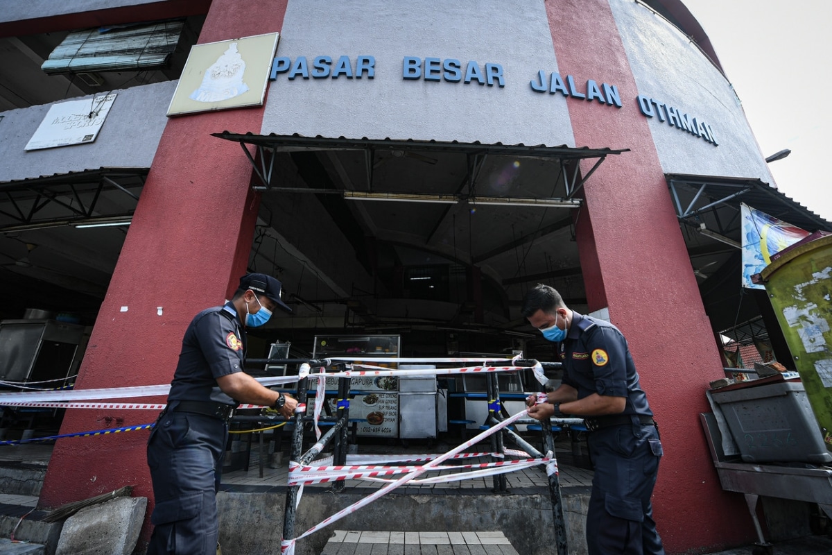 Several areas near Jalan Othman wet market in PJ under lockdown