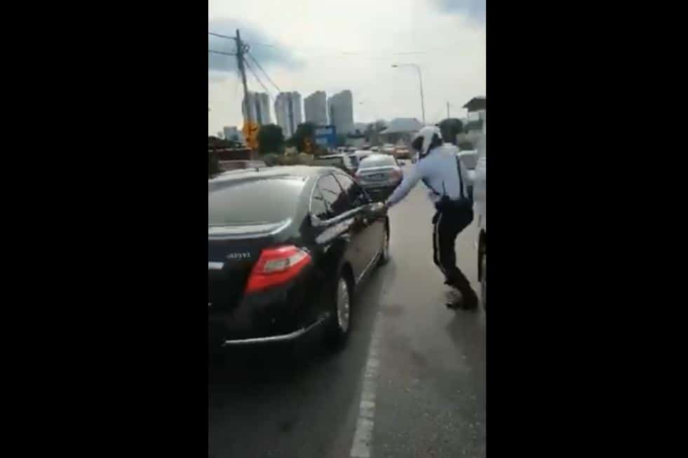 Police seek two suspects in Jalan Genting Klang open fire incident