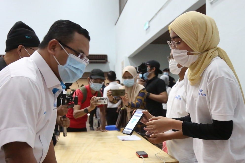 推出K2K.领援助品先扫描  雪州确保民众保持社交距离