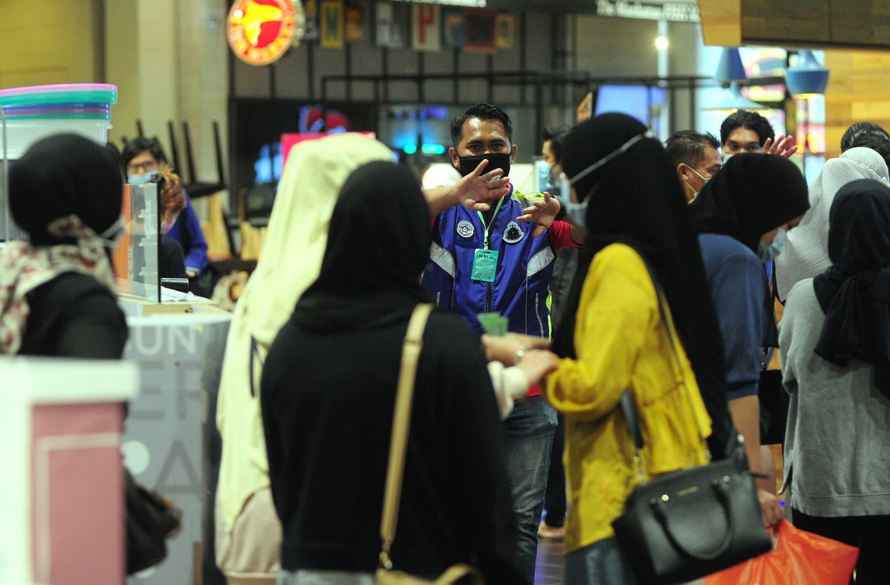 Langgar SOP PKPB, pasar raya terkemuka diarahkan tutup