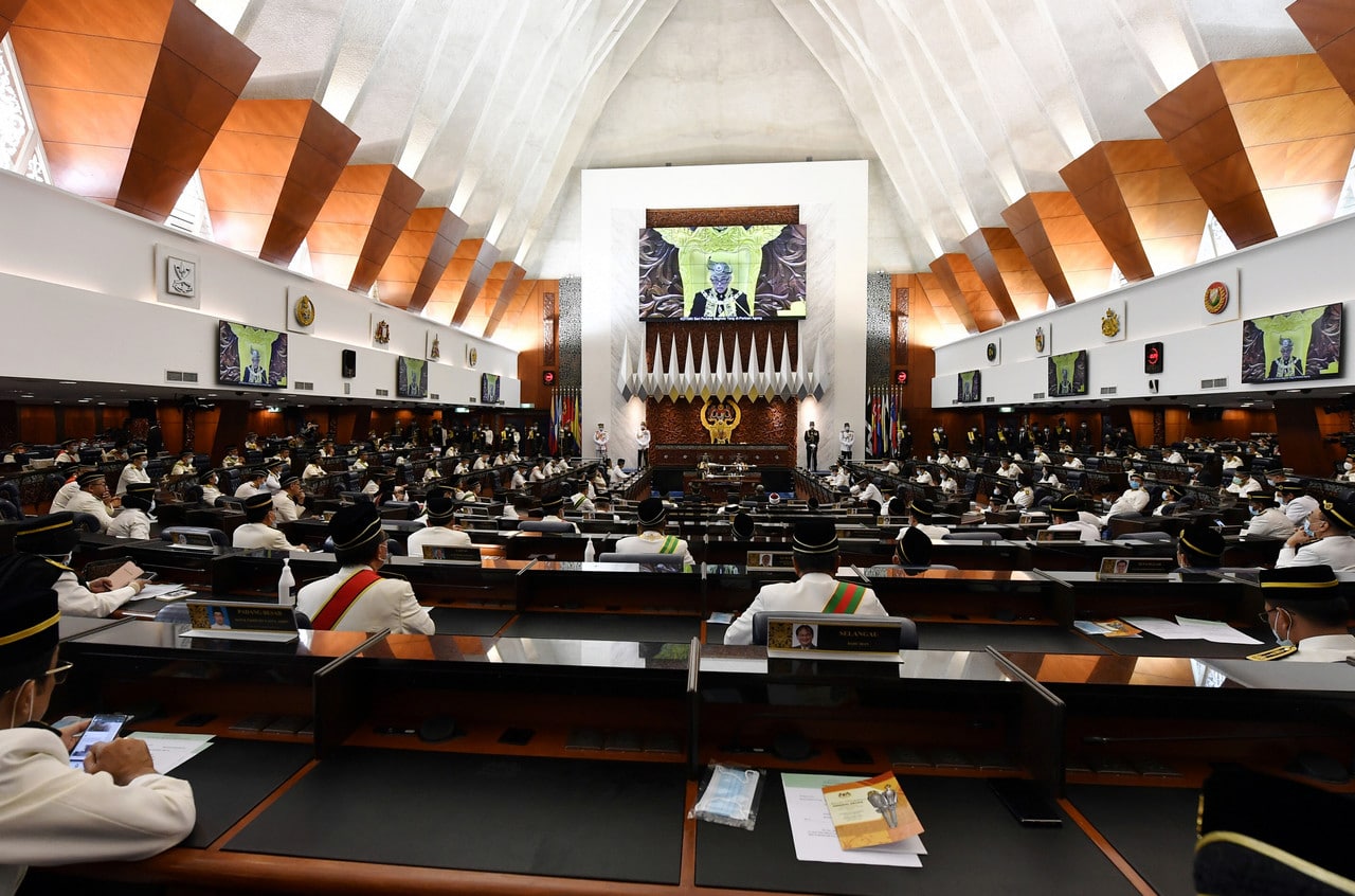 Kerajaan, pembangkang gesa Parlimen, dewan negeri bersidang segera